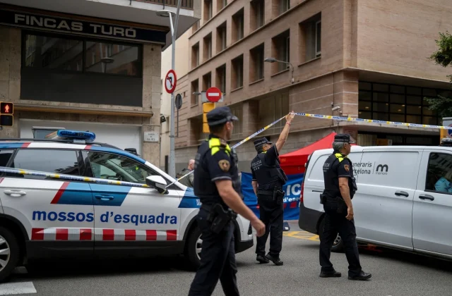 Man shot dead outside police station in Barcelona