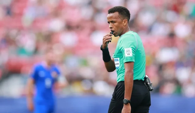 Somalia seeks solution after U.S. denies entry to referee Omar Artan