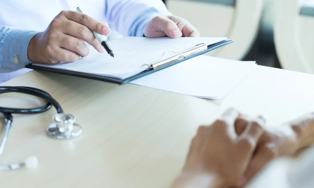 UK Sets Minimum Age for Puberty Blocker Trial Amid Regulator Concerns