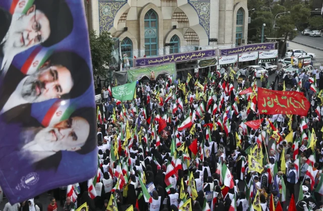 US, Iran differ on timing of peace deal