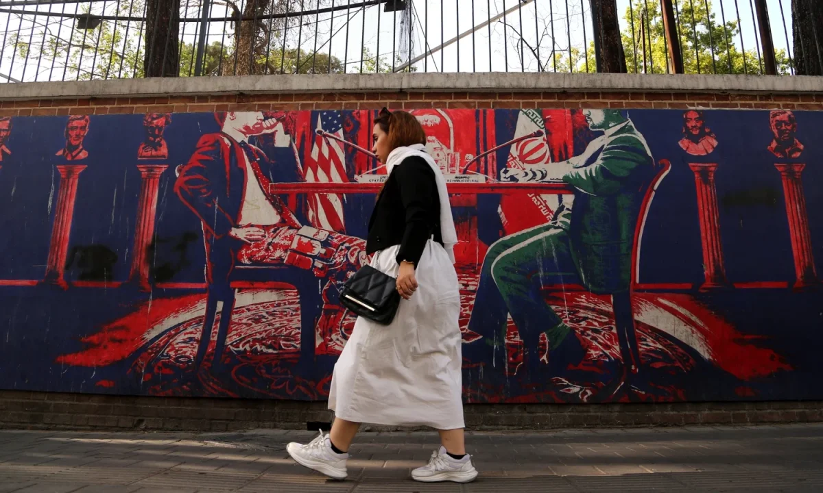 US, Iran set for new talks as Tehran closes strait