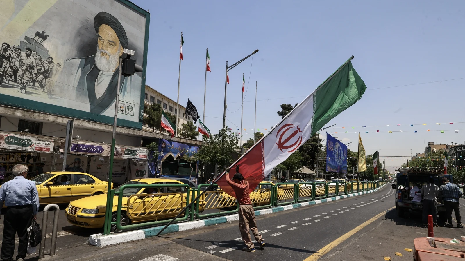US considers Iranian assets for Gulf allies’ reconstruction, sources say