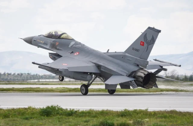 F-16 fighter jet kills 35 al-Shabab militants in Lower Shabelle