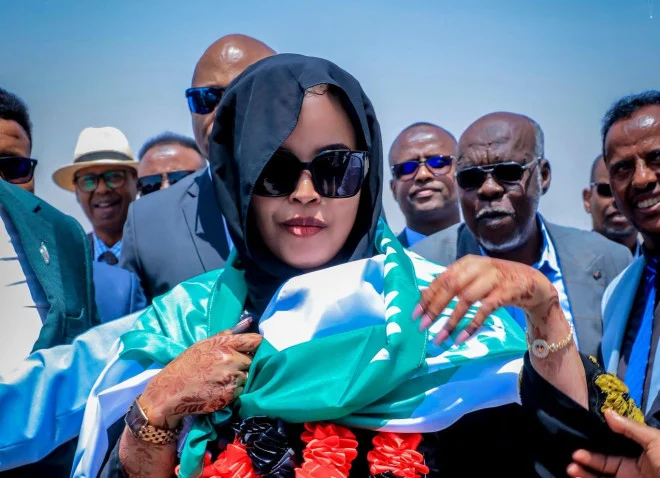 Faahiimo Quuje iyo Waqooyi Bari: Suurtagalnimada isbeddel siyaasadeed oo ballaaran