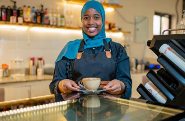 Female Baristas Reshape Somalia’s Booming Cafe Scene Through Coffee Art