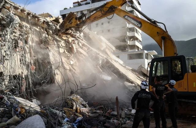 Hopes Fade for Finding Survivors After Venezuela Earthquake