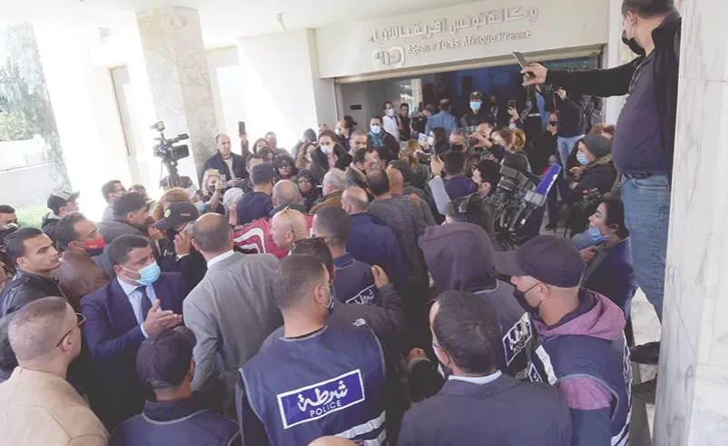 Human Rights Watch Warns of Rights Crackdown in Tunisia
