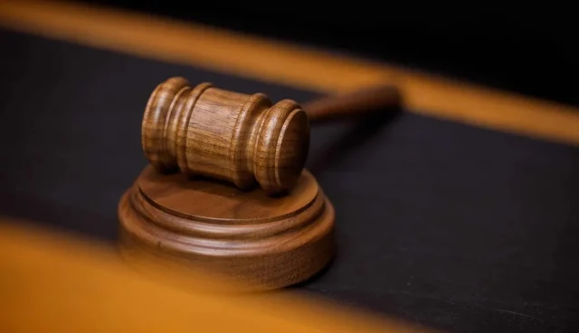 India sentences 44 Somali pirates to life imprisonment