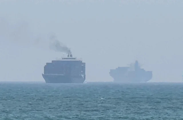 Iran Launches New Strikes in Gulf as U.S. Attacks Escalate