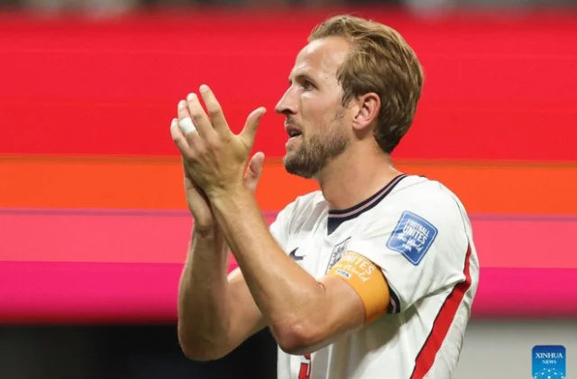 Kane scores twice as England beats DR Congo 2-1 to reach last 16
