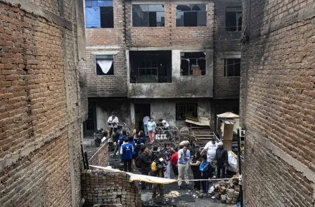Lima fire kills 10, including five children, in Peru’s capital