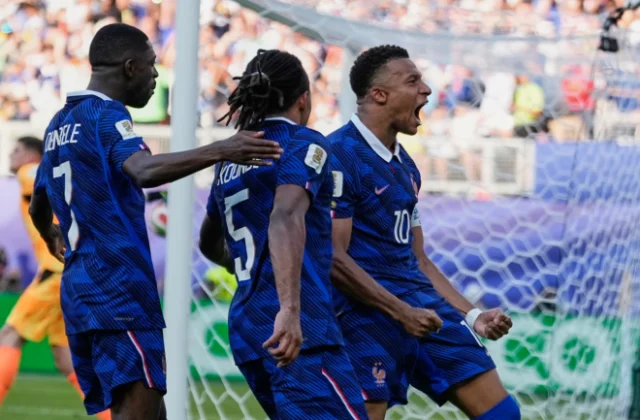 Mbappé scores as France beats Paraguay 1-0 to reach World Cup quarterfinals