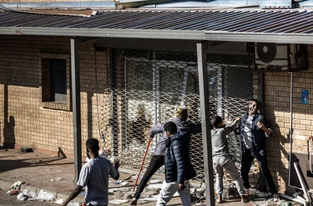 Migrants Stand Firm Amid South Africa’s Growing Anti-Immigrant Sentiment