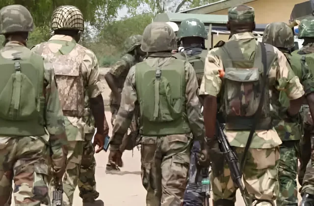 Nigerian Army colonel killed in shootout with gunmen
