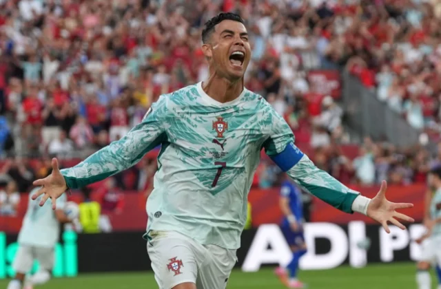 Ramos, Ronaldo lead Portugal past Croatia 2-1 into round of 16