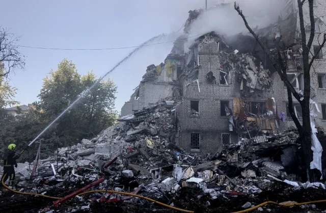 Russian Strikes on Kyiv Kill 30, Death Toll Rises