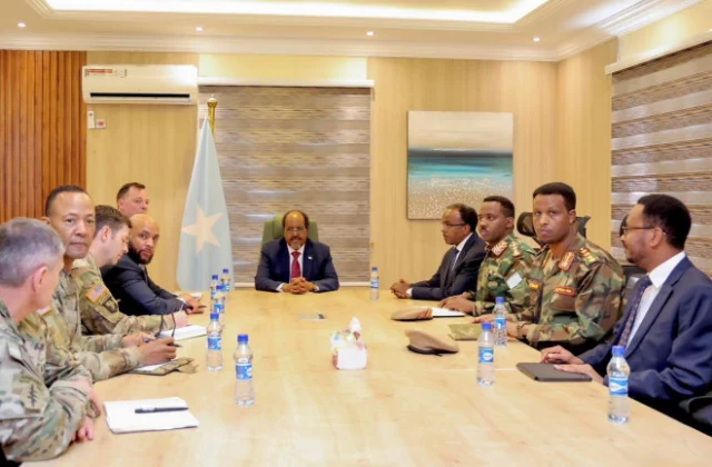 Somali president, AFRICOM chief discuss security amid deepening AUSSOM funding crisis