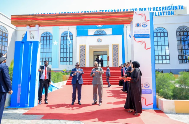 Somali president opens new Interior Ministry headquarters in Mogadishu