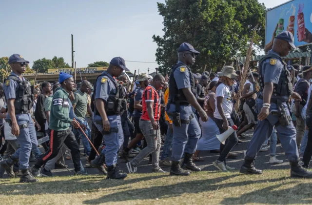 South Africa Increases Security Measures Ahead of Migrant Arrivals
