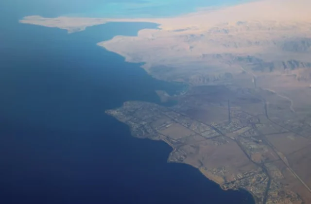 Three Saudi crude tankers turn back in Red Sea after Houthi warning