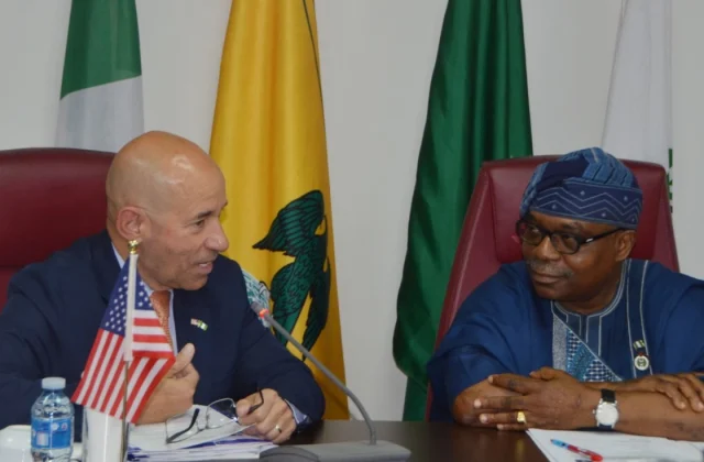 U.S., Nigeria Pledge Closer Cooperation in Counterterrorism Fight