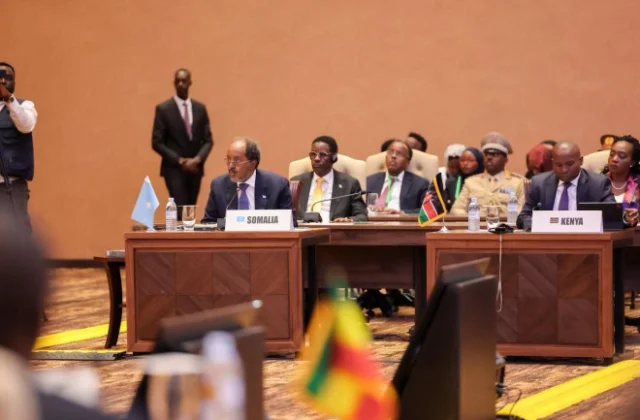African Leaders Push to Extend Threatened AU Mission in Somalia