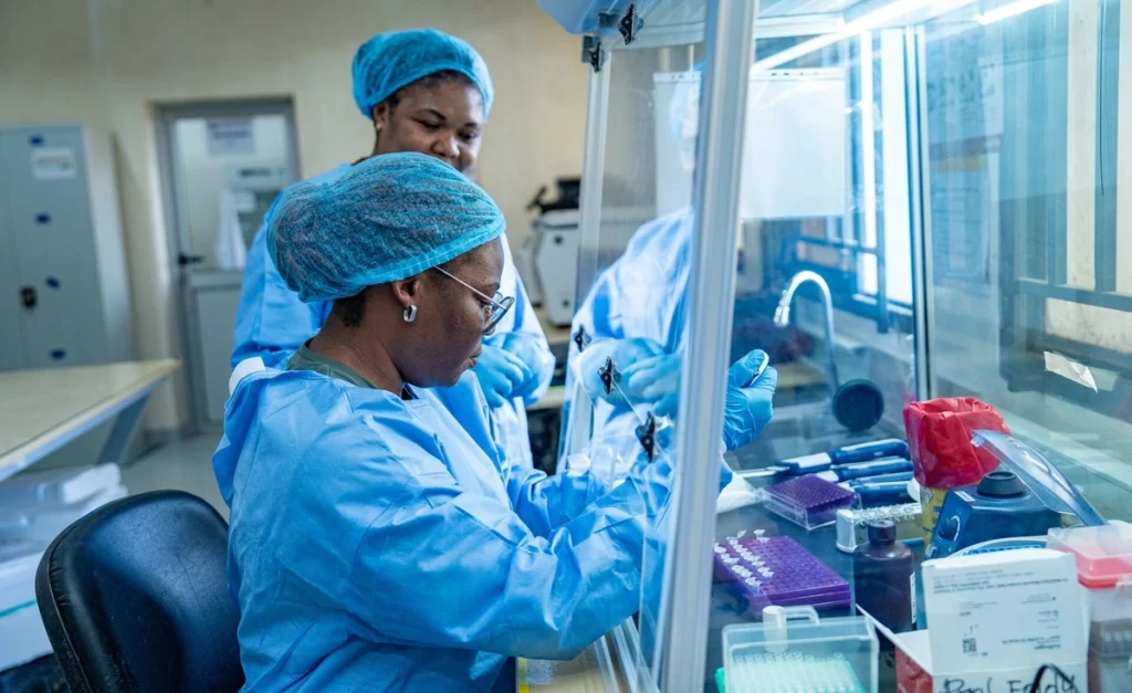 Ebola Death Toll Rises in DR Congo Amid Push for Vaccines