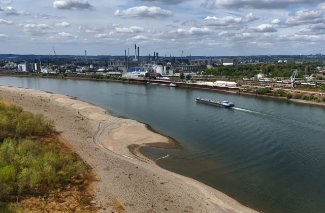 German shippers warn low water levels could split the Rhine in two