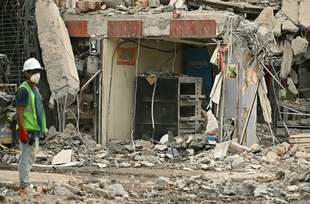 Hopes Fade for Survivors After Colombia Earthquake