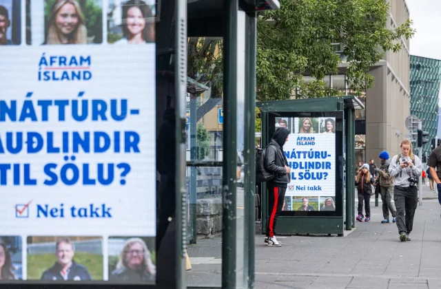 Iceland to Vote in Close Referendum on Resuming EU Talks