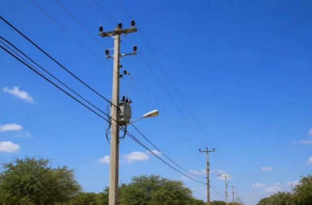 Kenya Power Technician Dies After Falling From Utility Pole in Garissa