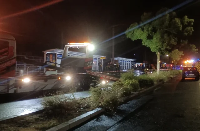 Man arrested after car ramming kills two in France