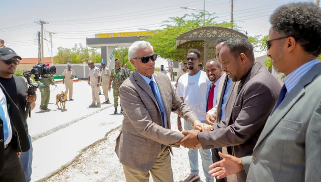 North Western State of Somalia Bars Opposition Members From Egal Airport During Party Chairman’s Welcome