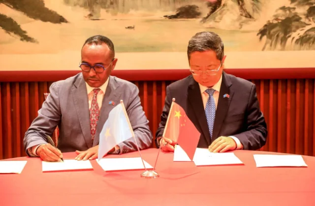 Somalia and China Sign 15 Million Yuan Humanitarian Aid Agreement