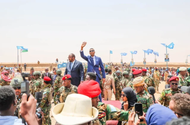 Somalia’s Prime Minister Arrives in Las Anod for Northeastern State Anniversary Celebrations