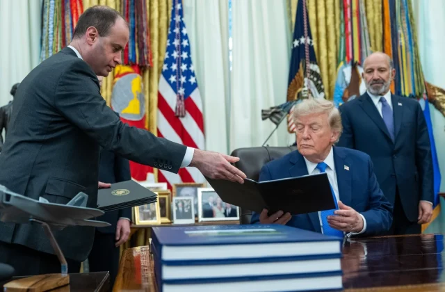 Trump Signs Orders Limiting U.S. Birthright Citizenship Despite Supreme Court Ruling