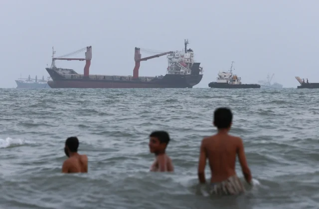 Trump Warns US of Higher Fuel Prices as Iran Remains Defiant Over Strait