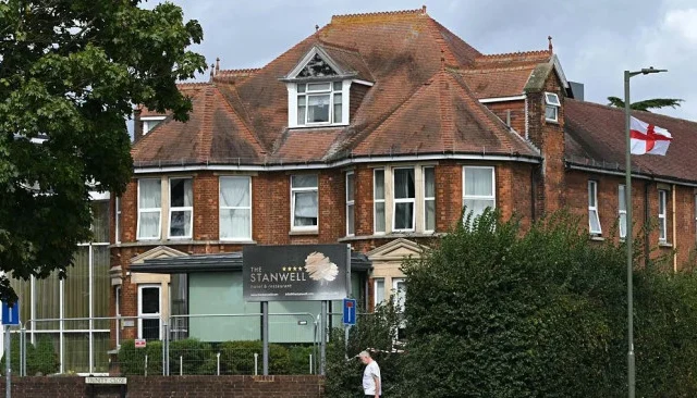 UK Police Arrest Somali Man After Stabbing at Hotel Housing Asylum Seekers