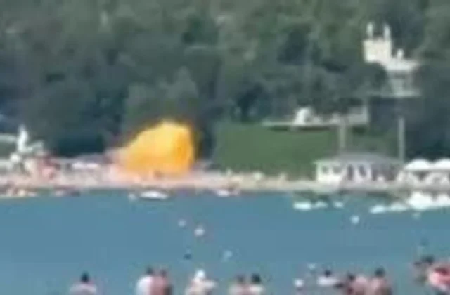Ukrainian Strikes Kill 11 at Crimean Holiday Resort