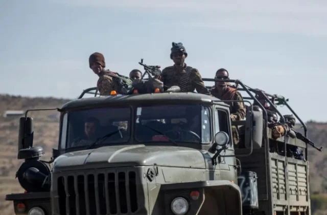 Ethiopian army pledges restraint as fears of renewed civil war grow