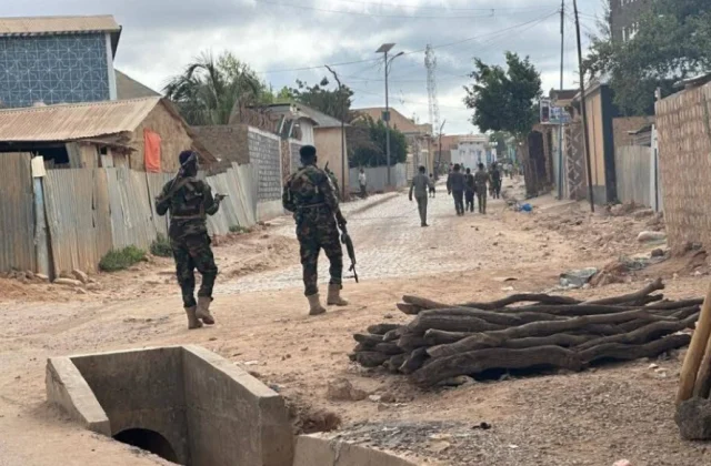 Heavy Fighting Erupts in Somalia’s Baidoa as Rival South West Forces Clash