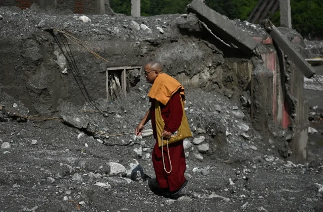 Nepal Holds Day of Mourning as Flood Rescue Efforts Continue