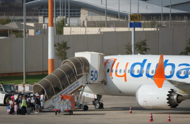 Netanyahu says pilot on flight carrying Israelis stabbed another and apparently tried to crash plane