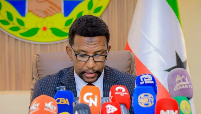 North Western State of Somalia Bans Clan-Praising Public Performances to Curb Tribalism