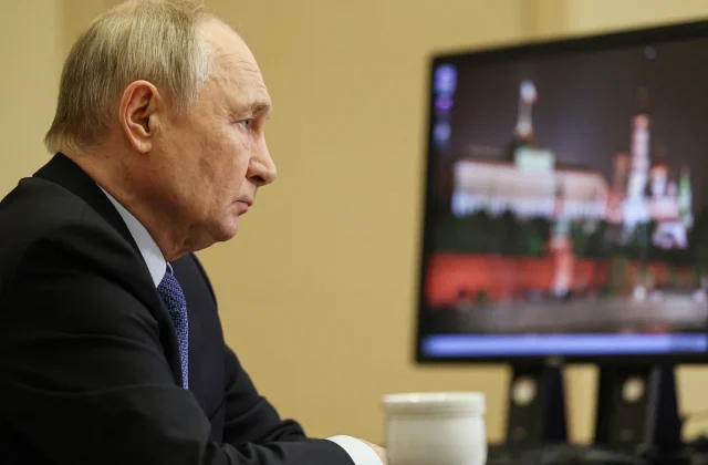 Putin Says Russia Is Not Preparing for Conflict With Europe