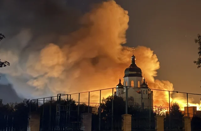 Russian Glide Bomb Hits Ukrainian Apartment Block, Killing Two People