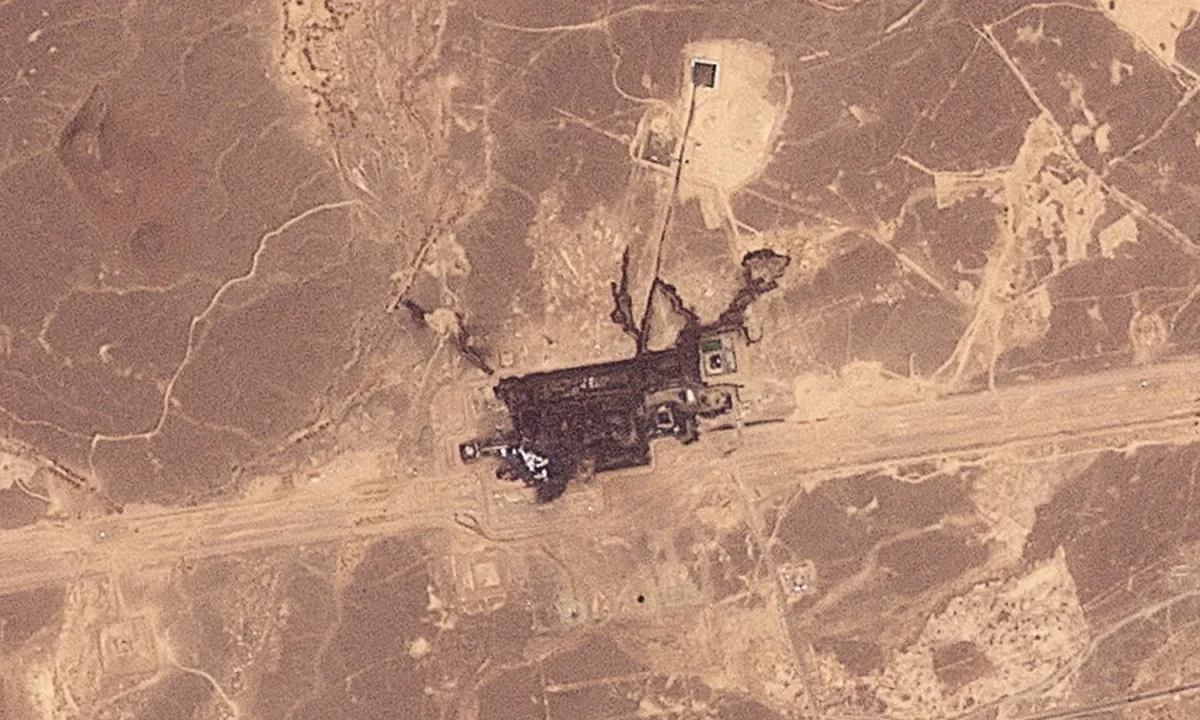 
        
        Saudis shut oil pipeline as Houthis tighten Red Sea grip
    