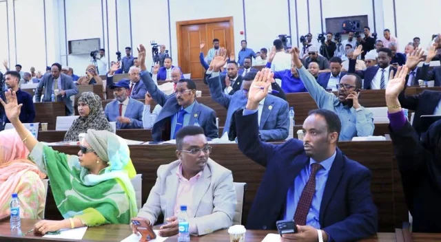 Somali Parliament Blocks Competitive Hiring Directive for Government Department Directors