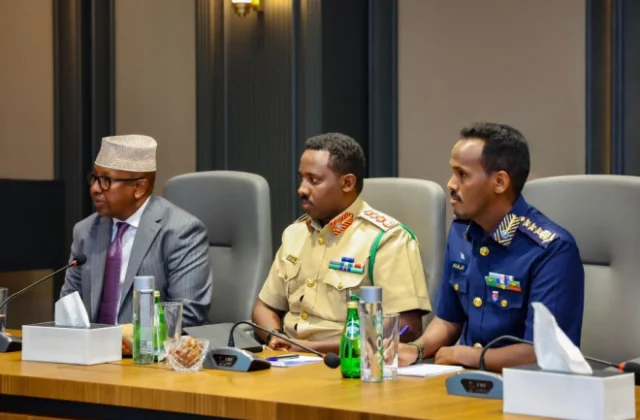Somalia’s defense minister says national army can resist al-Shabab if AUSSOM withdraws