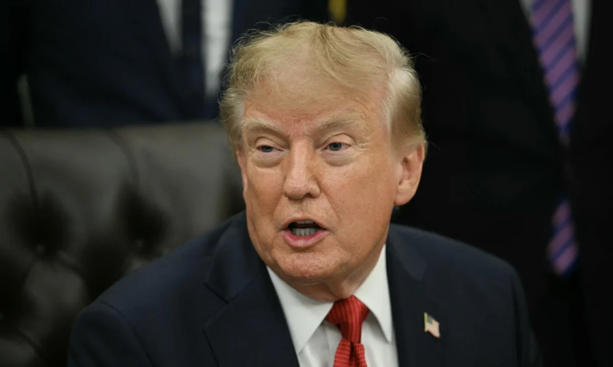 
        
        Trump signs sanctions bill targeting Russia
    